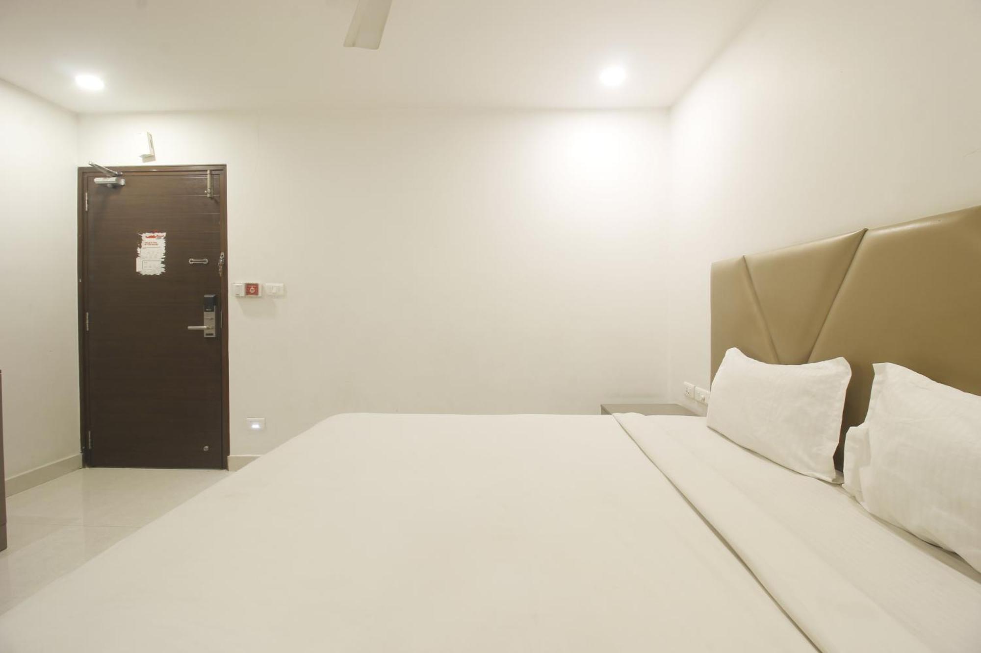 Hotel Ssr Grand Haydarabad Dış mekan fotoğraf