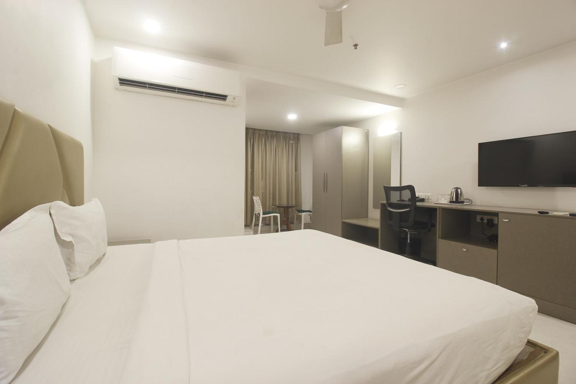 Hotel Ssr Grand Haydarabad Dış mekan fotoğraf