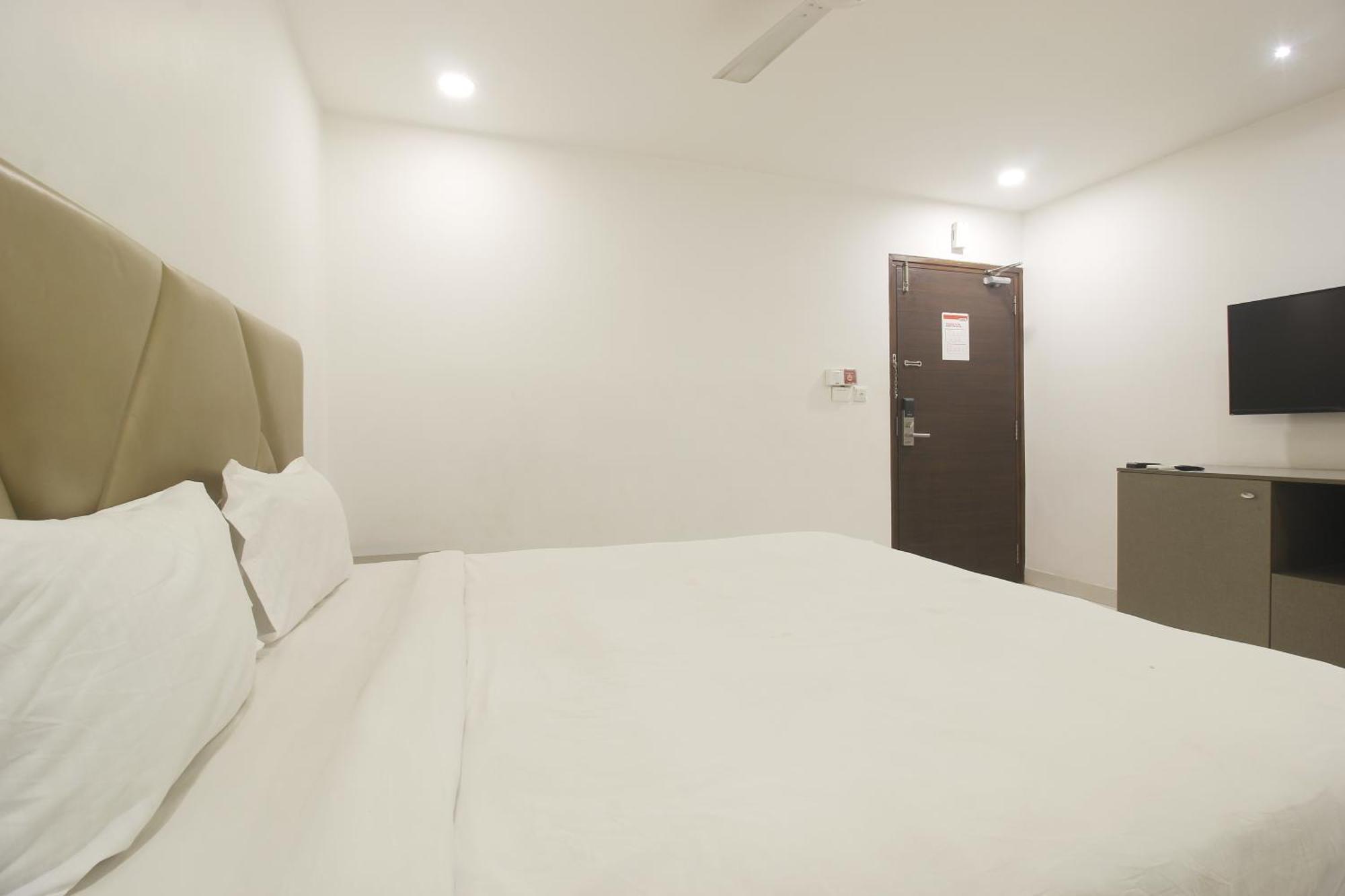 Hotel Ssr Grand Haydarabad Dış mekan fotoğraf